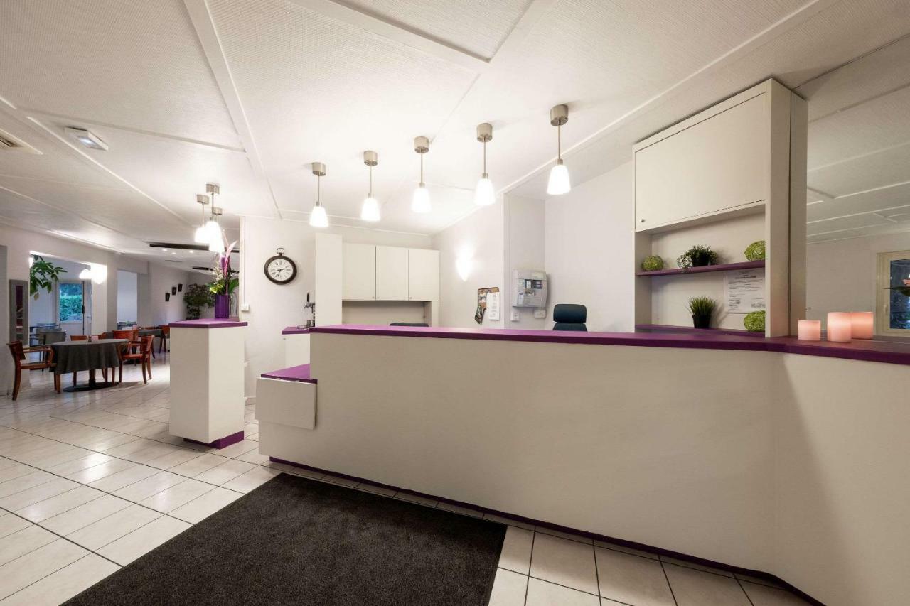 Comfort Hotel Grenoble Meylan Exterior photo
